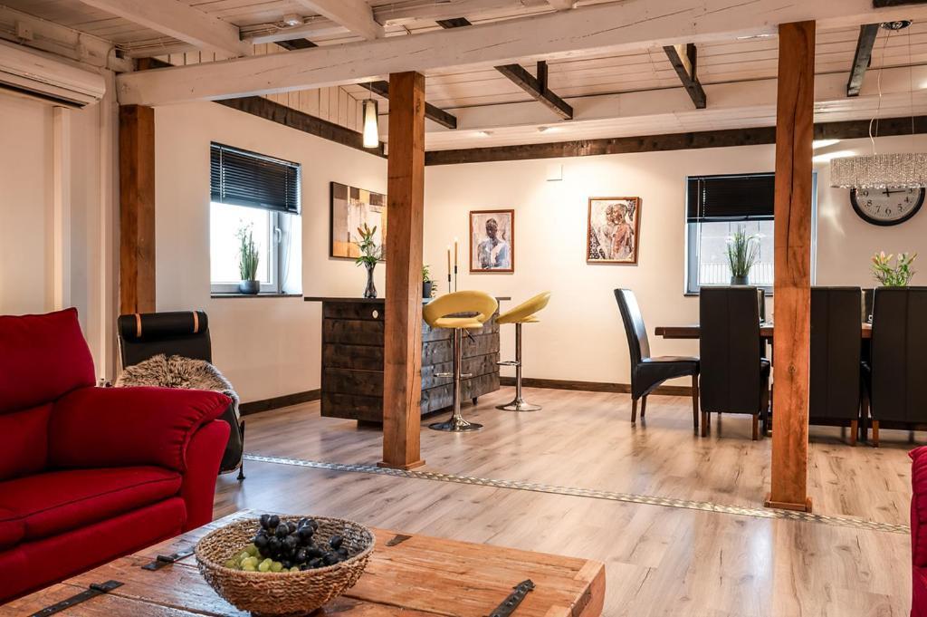 Unique Rustic Property In Skane Linderod Exteriör bild